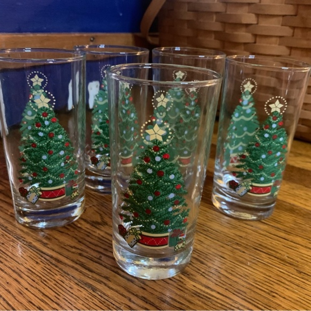 Vintage Christmas Tree Glass Tumbler 12oz 5 piece set. Home Interiors & Gifts